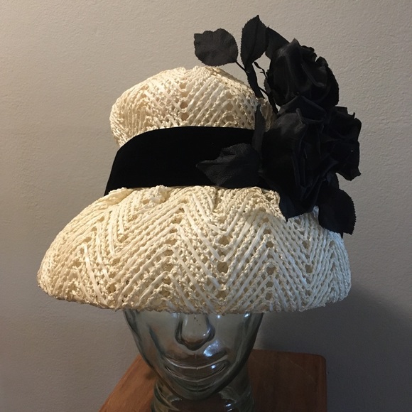Vintage Hat Egg Shell with Black Roses - Picture 1 of 5